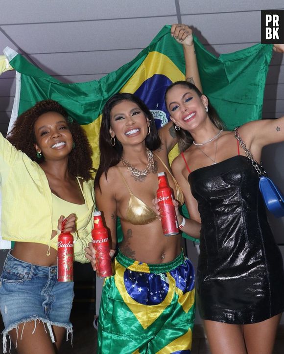 Copa do Mundo 2022: Thelma, Pocah e Mari Gonzalez para o 2º jogo do Brasil