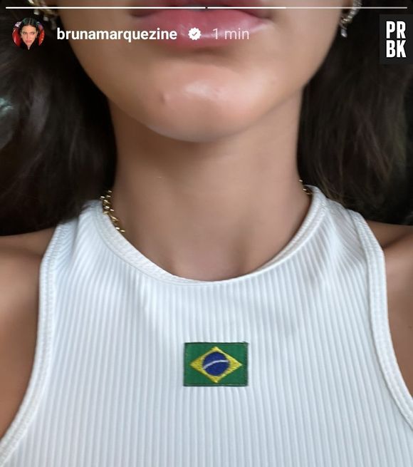 Copa do Mundo: Bruna Marquezine aposta em look minimalista de novo