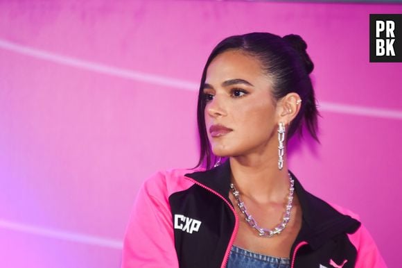 Bruna Marquezine afirma que entende as críticas vinda de atores e atrizes profissionais, mas que acredita que essas oportunidades pode ser uma espécie de "chamado".