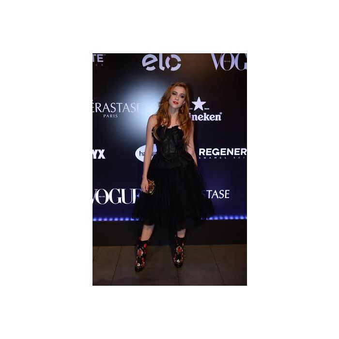  Sophia Abrahão também badalou no Baile da Vogue 2015 