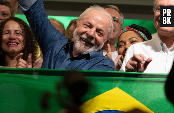 Presidente Lula faz discurso emocionante sobre unir o Brasil no dia da posse