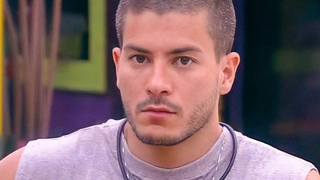 Cadê o Arthur Aguiar? Por que o ator ficou de fora do "Domingão com Huck" com Juliette e Amanda