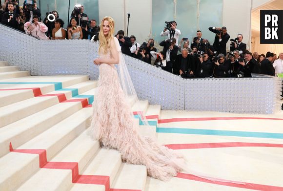 Met Gala 2023: Nicole Kidman desfila com mesmo vestido que usou no comercial da Chanel de 2004