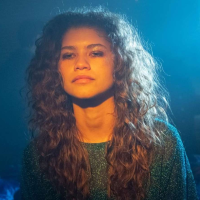 "Euphoria" vai adiar 3ª temporada! Descubra por que a série estrelada por Zendaya só vai estrear em 2025