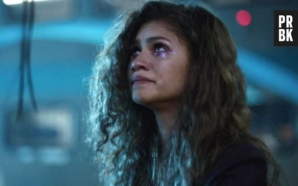 A série estrelada por Zendaya é um dos maiores sucessos da HBO, mas não escapou da greve dos roteiristas