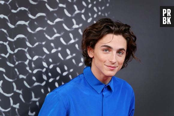 Kylie Jenner e Timothée Chalamet oficializam romance com beijo capturado em vídeo