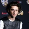 Kylie e Timothée não escondem mais: beijo público em vídeo confirma namoro do casal