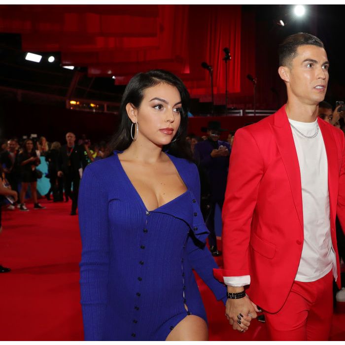 Acordo pré-nupcial de Cristiano Ronaldo e Georgina prevê pensão de mais de R$ 500 mil