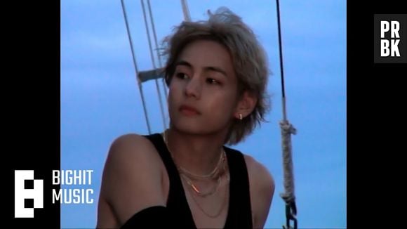 Taehyung (V do BTS) lança último clipe de "Layover"! "For Us" compila bastidores de todos os MVs do álbum