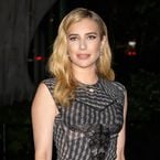 Emma Roberts cometeu transfobia, racismo e piadas sobre abusar de Evan Peters nos bastidores de "American Horror Story"