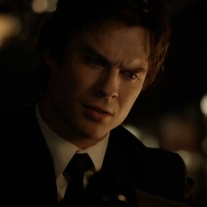  Damon (Ian Somerhalder) fica chocado ao ver sua m&amp;atilde;e em &quot;The Vampire Diaries&quot; 