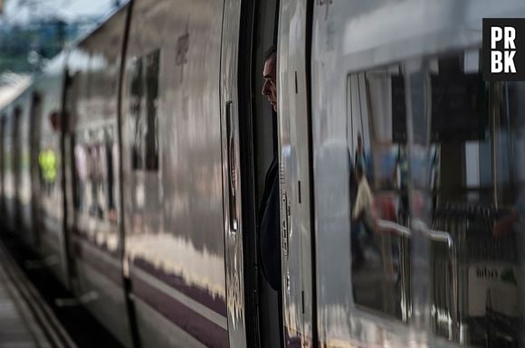 A Renfe surpreende ao escolher o modelo "low-cost" para sua estreia na França, contrariando sua abordagem tradicional na Espanha