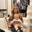Paris Hilton sai em defesa do filho após comentários de ódio na web