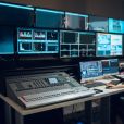 Descompasso tecnológico: por que os monitores de pós-produção de filmes superam as TVs comuns