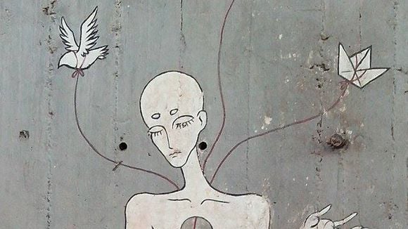 23 pichações no muro feitas por quem está desiludido com o amor