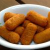 Bolinho de aipim com queijo, tá bom ou quer mais?