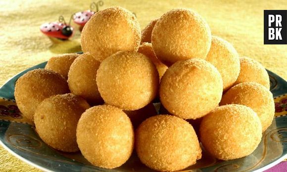 Não adianta negar, todo mundo sabe que você só marca presença naquele aniversário da sua priminha de 5 anos pra comer todas as bolinhas de queijo da festa!