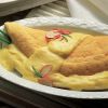 Tá aí um bom motivo pra acordar cedo: omelete de queijo como café da manhã!