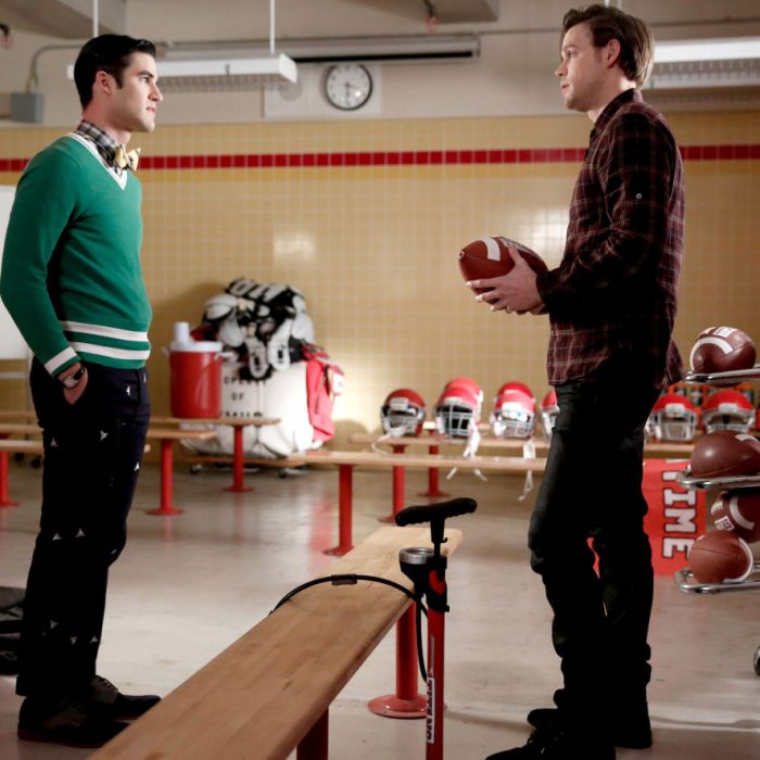  Blaine (Darren Criss) e Sam (Chord Overstreet) v&amp;atilde;o ter uma conversa de melhores amigos em &quot;Glee&quot; 