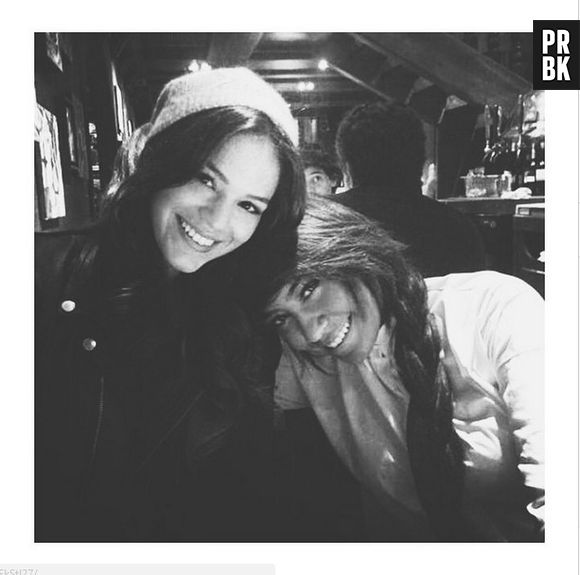 Bruna Marquezine parabeniza Rafaella Santos, irmã de Neymar Jr.