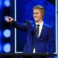 Justin Bieber entra para a brincadeira e ri das piadas sobre sua carreira e vida pessoal no Comedy Central Roast