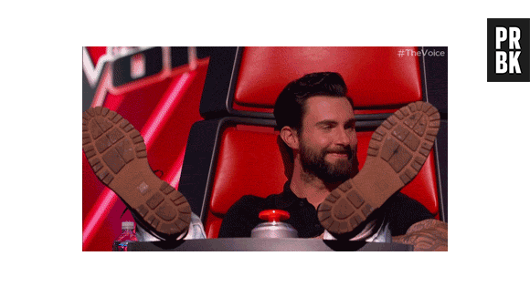 Adam Levine faz careta no programa "The Voice" dos Estados Unidos
