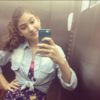 Giovanna Grigio, de "Chiquititas", é como o Chay Suede e adora uma foto no elevador!