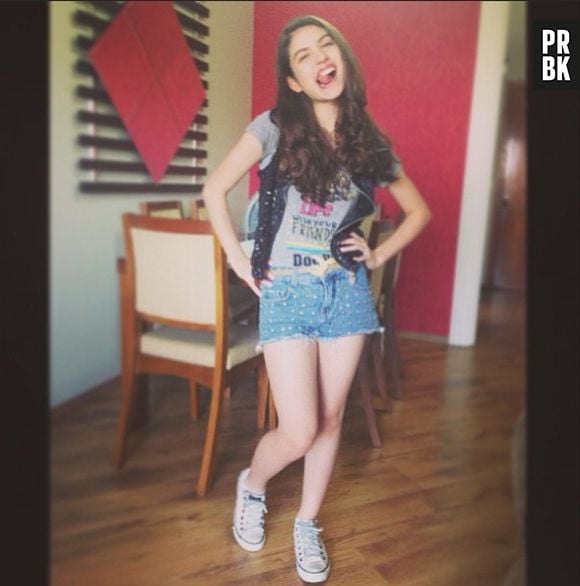 Giovanna Grigio, atriz de "Chiquititas", sempre toda cheia de pose!