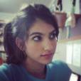  Giovanna Grigio, de "Chiquititas", faz cara fofa em selfie para o Instagram 