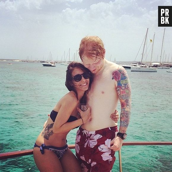 Ed Sheeran termina namoro com Athina Andrelos