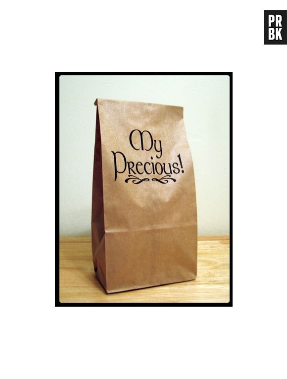 E o que será que os fãs de "Senhor dos Anéis" guardarão nessa sacola?