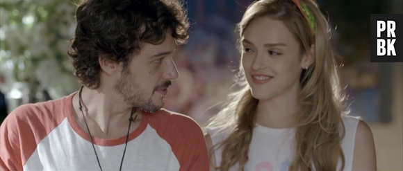 Júlia (Isabelle Drummond) sente saudade da relação que tinha com Pedro (Jayme Matarazzo), na novela "Sete Vidas", da Globo