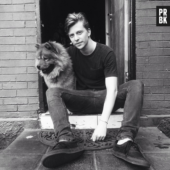 Gustavo Bertoni, da banda Scalene, já é sucesso entre as meninas