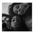  Anitta e Juliana de Paiva posam para foto no Instagram ao dividirem o mesmo teto 