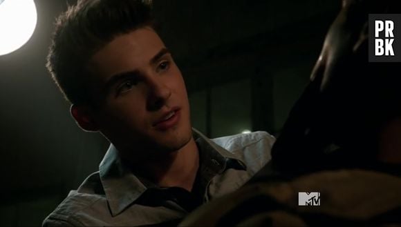 Em "Teen Wolf", foi mostrado que Theo (Cody Christian) tem algum tipo de relação com os Doutores