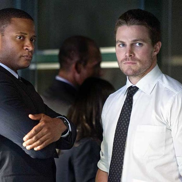 Em &quot;Arrow&quot;, Diggle (David Ramsey) sempre apoia Oliver (Stephen Amell)