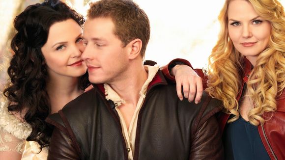 Em "Once Upon a Time": na 5ª temporada, Emma como Senhora das Trevas preocupa Charming e Snow