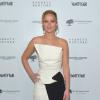 Jennifer Lawrence é considera uma fashionista e costuma desfilar com looks preto e branco em eventos de gala