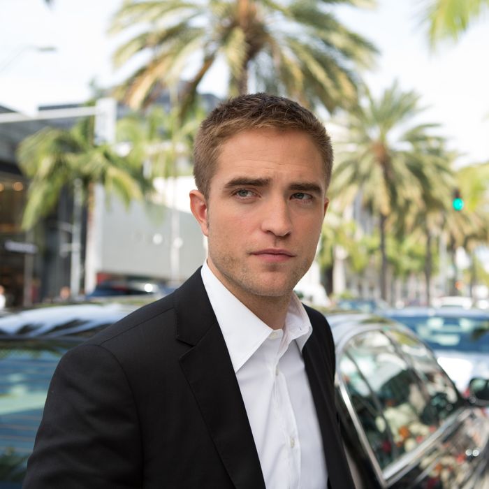  Recentemente, Robert Pattinson atuou no drama&quot;Mapa para as Estrelas&quot; 