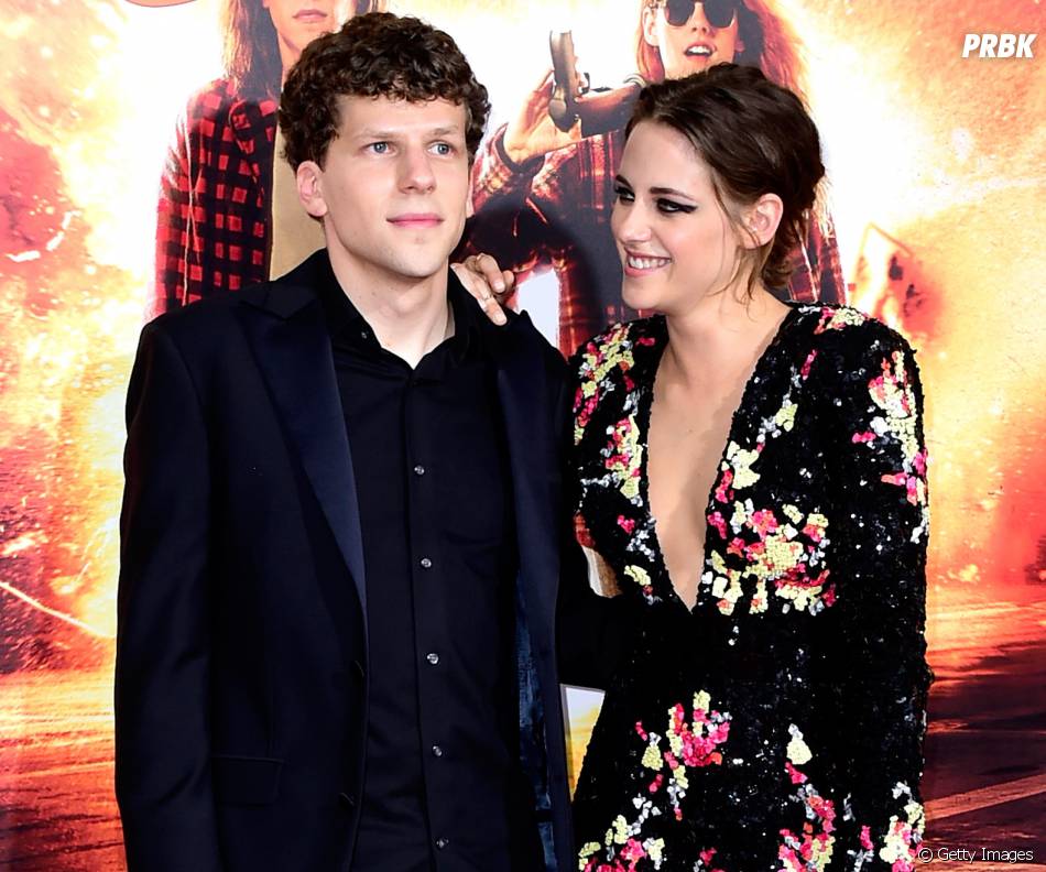 Kristen Stewart E Jesse Eisenberg Recentemente Foram Flagrados Se Agarrando Nas Gravacoes Do Tal Filme Misterioso Purebreak