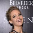 Jennifer Lawrence conta que se acostumou com a fama ao longo dos anos