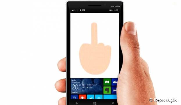 O polêmico dedo do meio do Whatsapp finalmente está disponível para usar no Windows Phone!