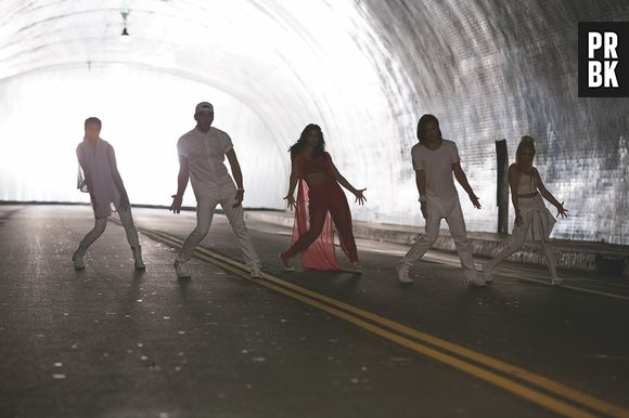 Com Bruna Marquezine e Anitta, "Breaking Through" não será exibido no Brasil