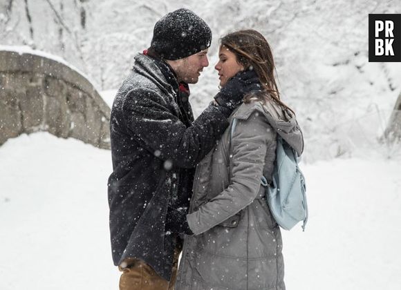 Mari (Bruna Marquezine) e Ben (Maurício Destri) se reencontram em Nova York em "I Love Paraisópolis"!