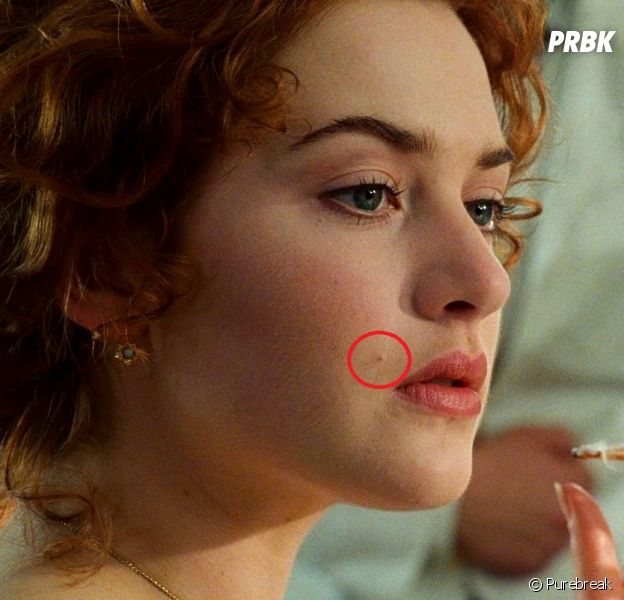 Em "Titanic", a pinta da Rose (Kate Winslet) troca de lado!
