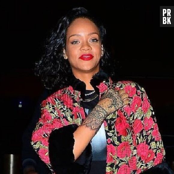 Rihanna já está em solo brasileiro. Cantora está hospedada no Rio de Janeiro