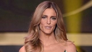 Fernanda Lima usa vestido verde de R$16 mil na premiação Bola de Ouro da Fifa