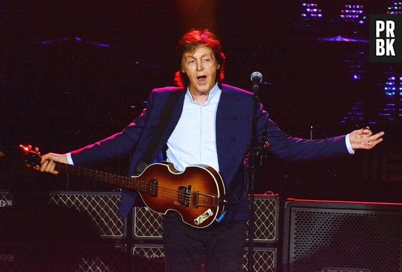 Paul McCartney é um dos Beatles mais famosos, pena que ele morreu no início da banda e esse é outro