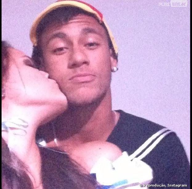 Término do namoro de Neymar e Bruna Marquezine vira pauta no programa de Sônia Abrão e gera tumulto no Twitter, nesta terça-feira, 14 de janeiro de 2013