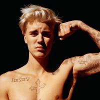 Justin Bieber pegador? Astro faz a festa com várias meninas em quarto de hotel e polícia é acionada!